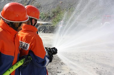 Feuerwehrkids bei einer Übung