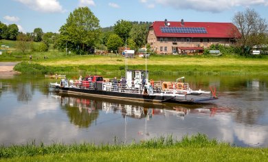 Fähre auf der Weser in Lippoldsberg