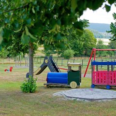 Spielplatz in Gewissenruh mit Kletter-Lokomotive