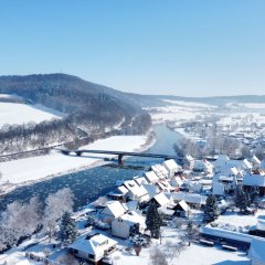 Winter Schnee Weserbrücke Eingang Gieselwerder