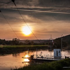 Sonnenuntergang am Fähranleger